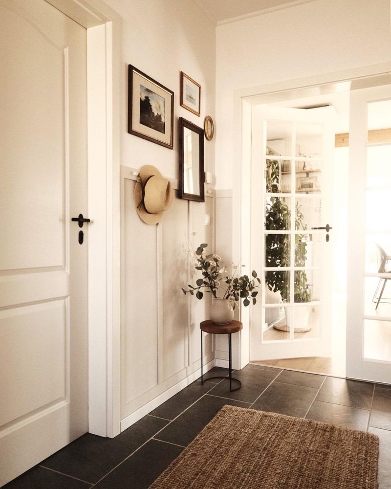 flur #eingangsbereich #wandverkleidung #frenchdoors
