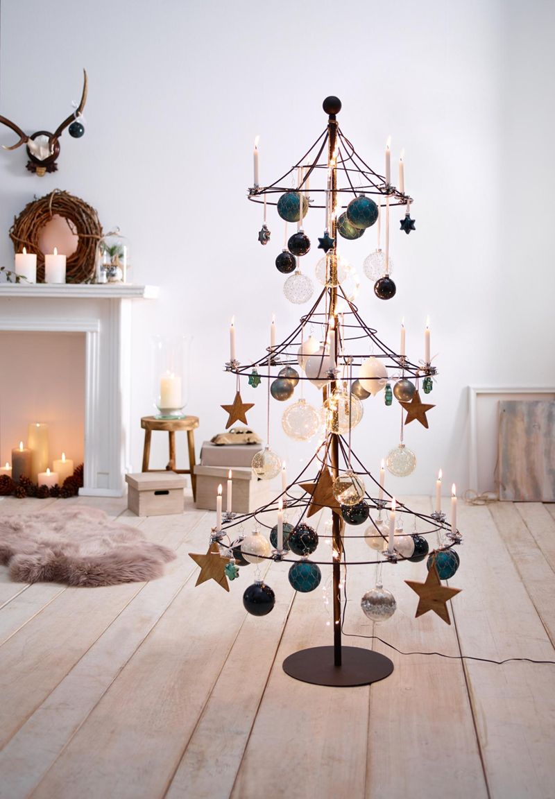Alternative zum Weihnachtsbaum #hirschgeweih #kamin