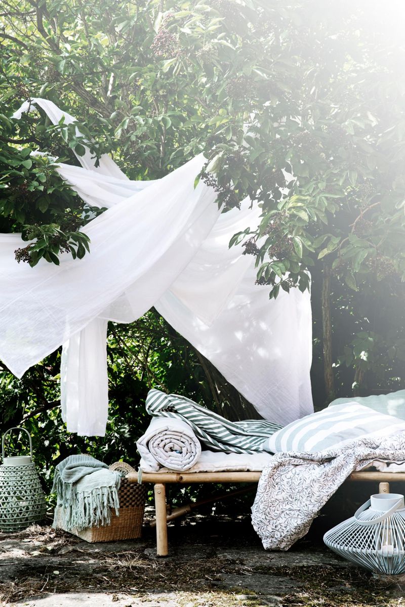 Gartenliege aus Bambus #kissen #gartenliege #gartenm...