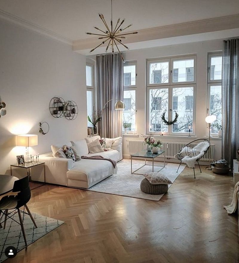wohnen #wohnzimmer #dekoration #altbau #lampen