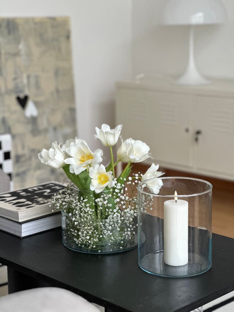 Blumendeko macht alles schöner: Tolle Tipps bei COUCH!