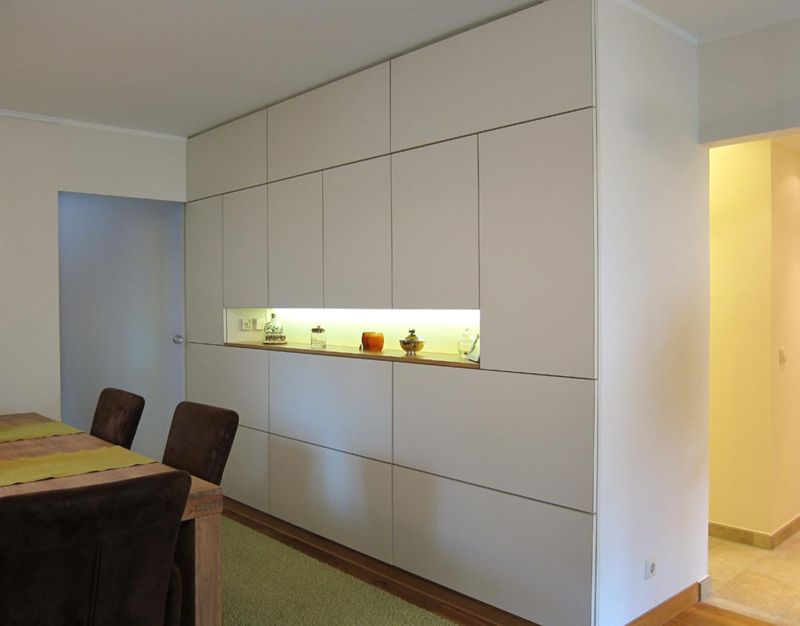 Einbauschrank im Esszimmer #indirektebeleuchtung #sc