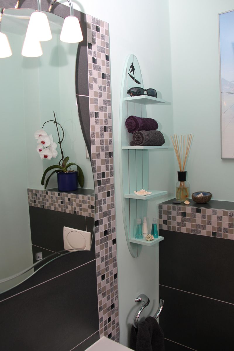 Gäste-WC in maritimer Gestaltung #mosaikfliesen #wan