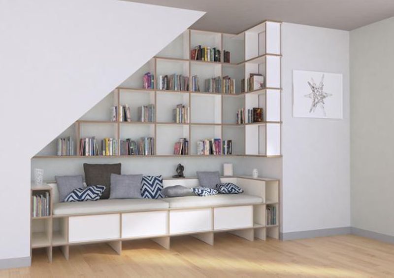 Wohnnische #regal #dachschräge #sitzbank #bücherrega