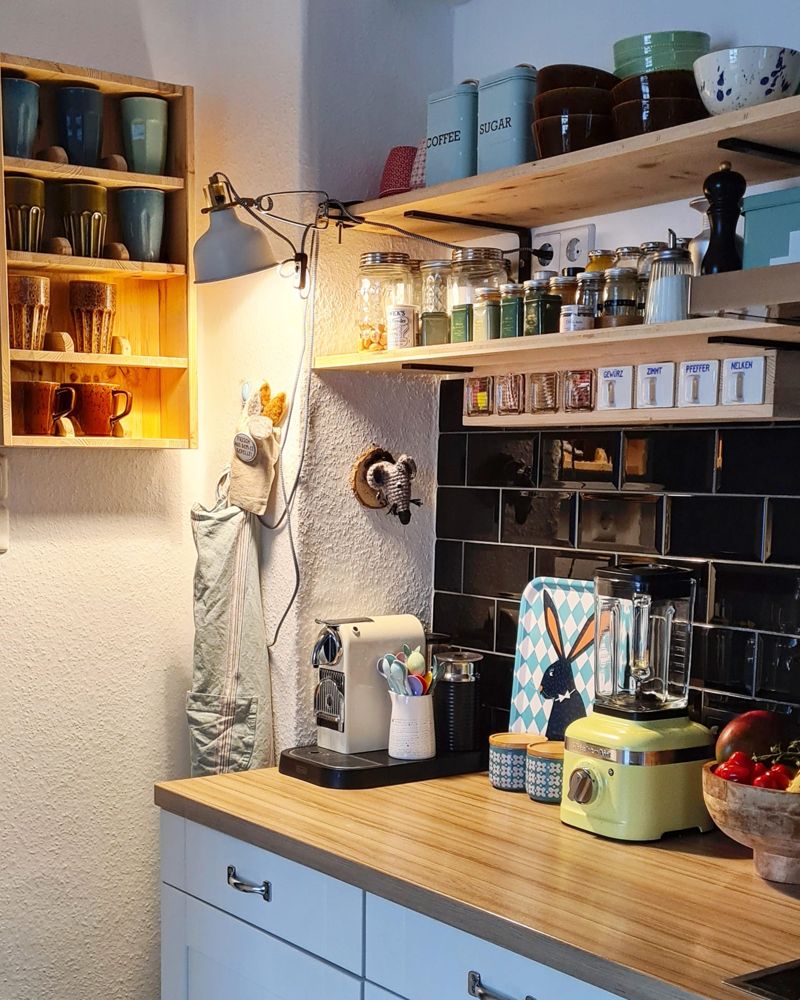 tassenregal #diy #Küche #vintage #upcycling #farben