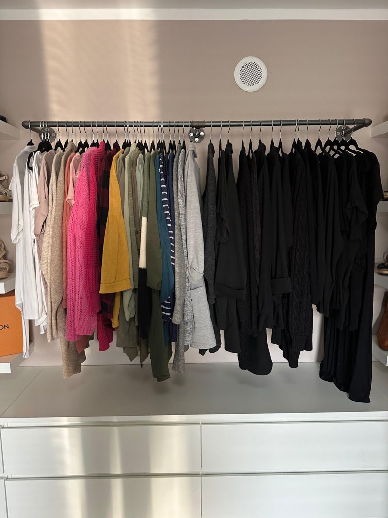 Kleiderschrank: So integrierst das Stauraumwunder!